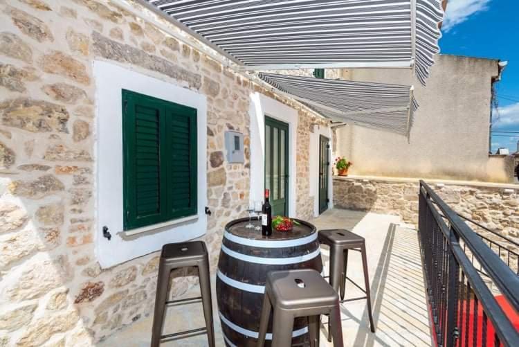 Kuca Za Odmor Megi Apartamento Posedarje Exterior foto