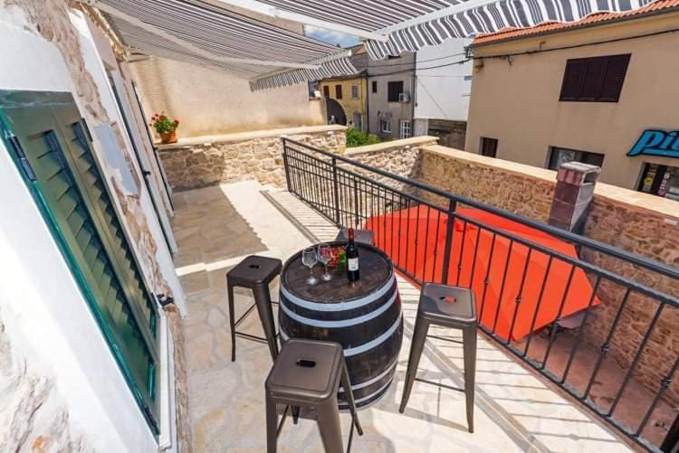 Kuca Za Odmor Megi Apartamento Posedarje Exterior foto